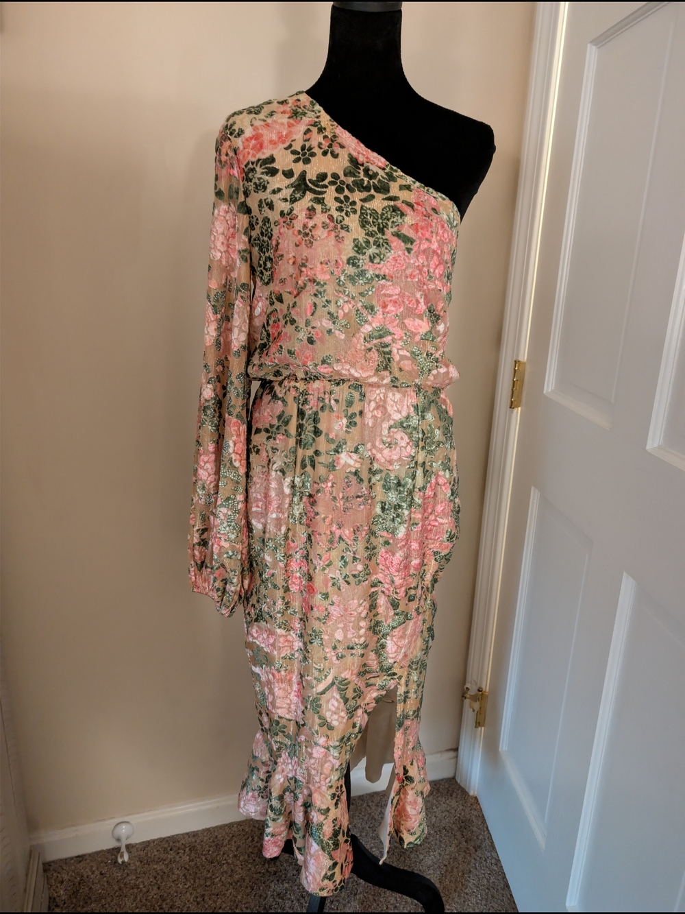 NWT Hemant & Nandita Xari Metallic Velvet Floral One-Shoulder Dress S